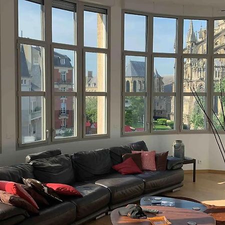 شقة Loft Des Sacres - Vue Unique Sur La Cathedrale رانس المظهر الخارجي الصورة