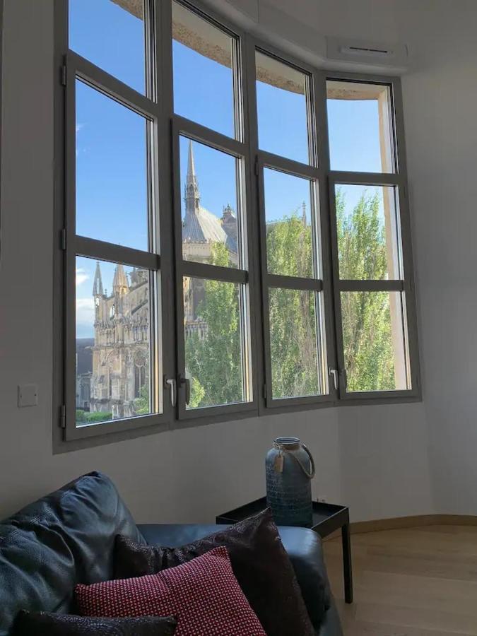شقة Loft Des Sacres - Vue Unique Sur La Cathedrale رانس المظهر الخارجي الصورة